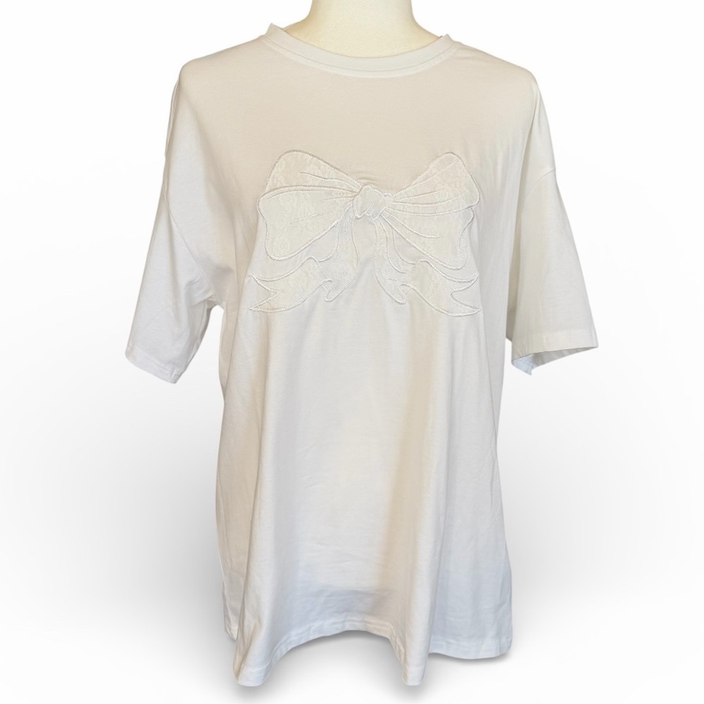 Dazy Oversized Chic Bow Tee NWT - Picture 3 of 11
